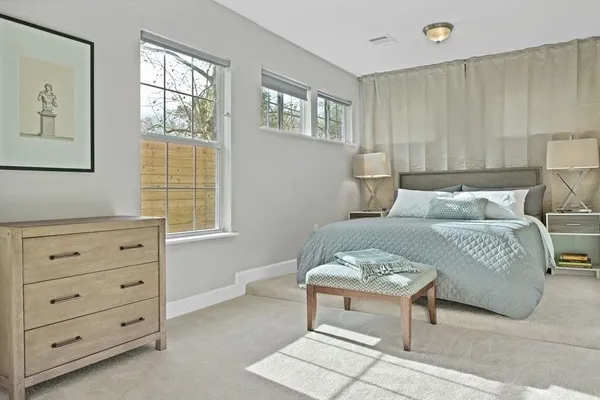 $1,350 | 4521 Normandy Way, Houston, TX 77021