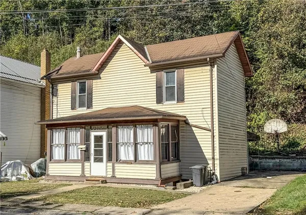 $60,000 | 597 Market Street, Leechburg, PA 15656