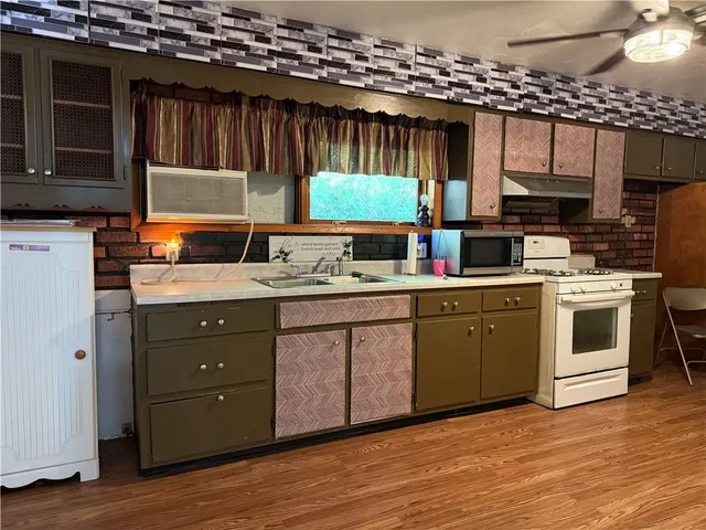 $67,000 | 597 Market Street, Leechburg, PA 15656