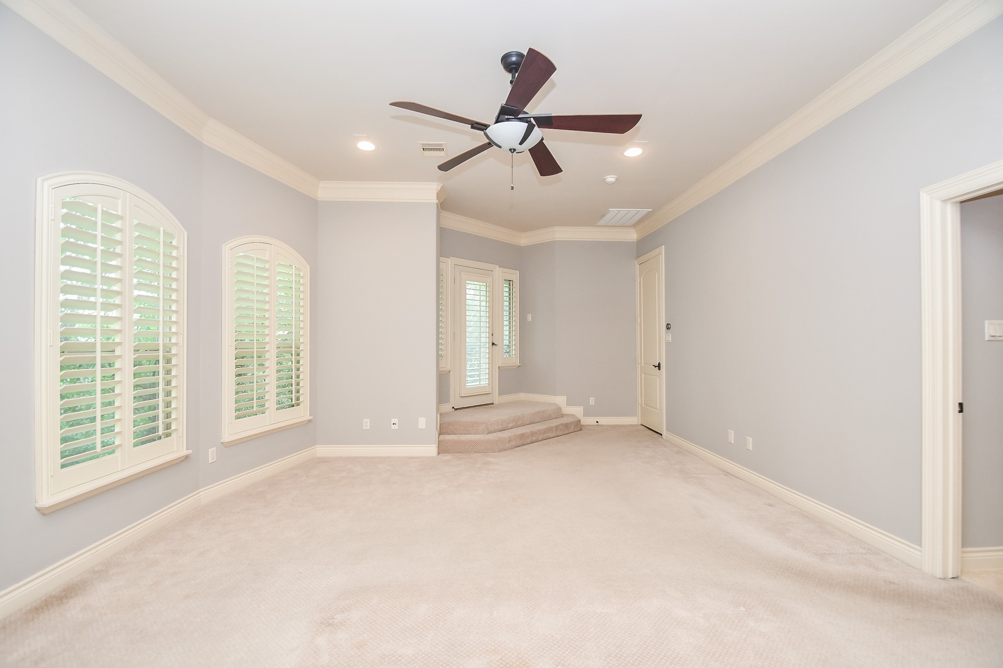 717 Welch Street Houston, TX 77006 - Photo 13 of 24