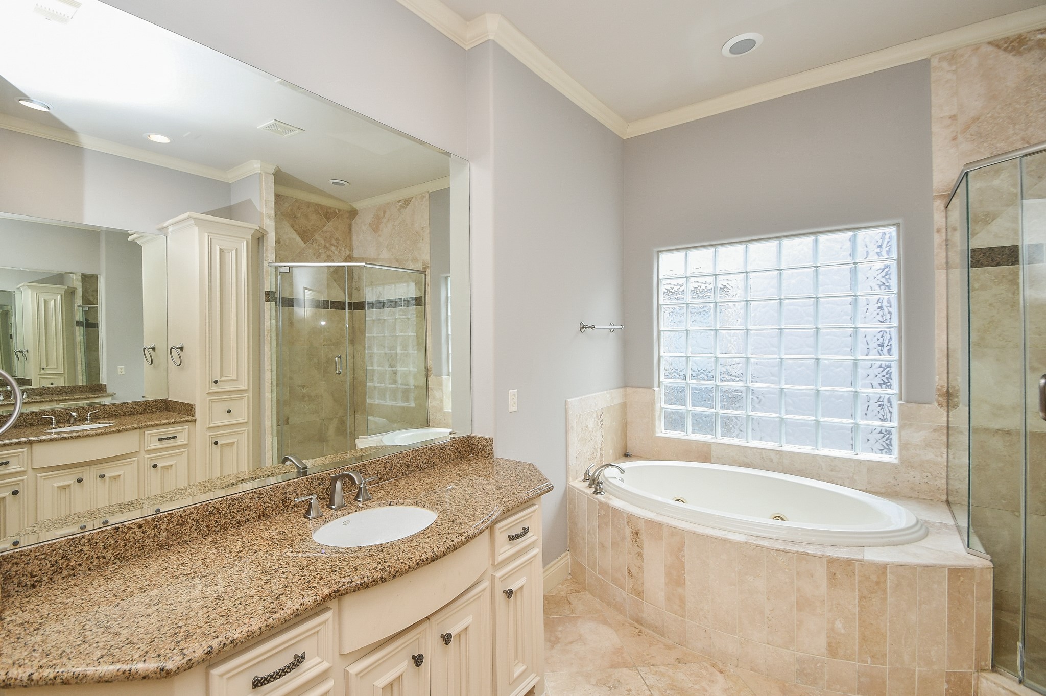 717 Welch Street Houston, TX 77006 - Photo 15 of 24