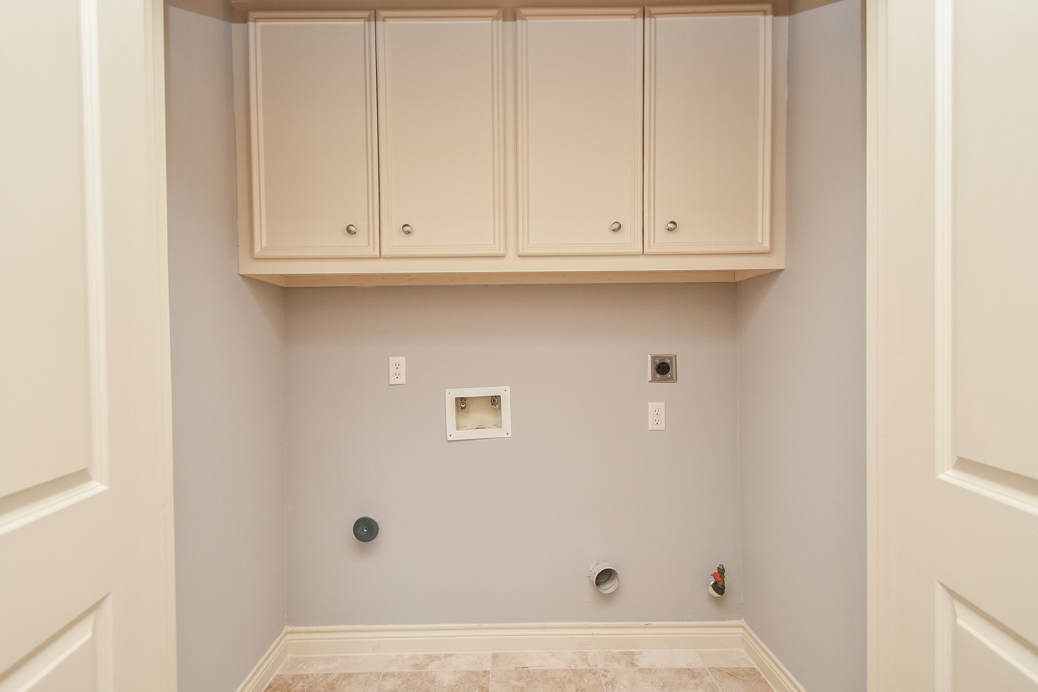 717 Welch Street Houston, TX 77006 - Photo 31 of 32 a view of bathroom