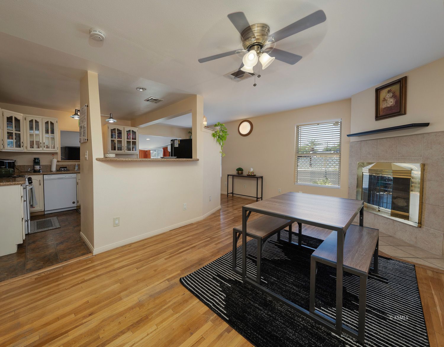 201 South Fire Opal Street Ridgecrest, CA 93555 - Photo 7 of 32