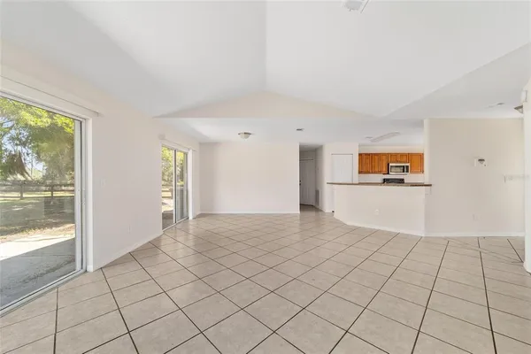 $1,650 | 3005 Northeast 18th Court, Ocala, FL 34479