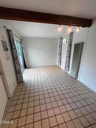 $4,295 | 379 Nevada Avenue, Ventura, CA 93004