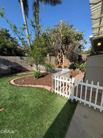 $4,295 | 379 Nevada Avenue, Ventura, CA 93004