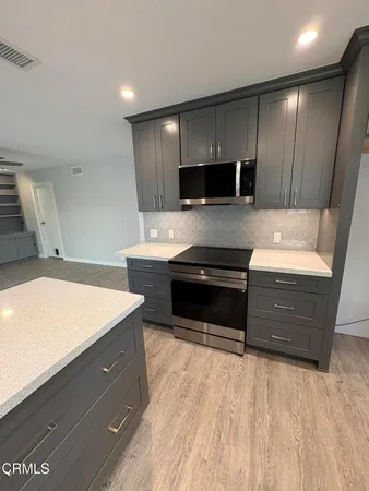 $4,295 | 379 Nevada Avenue, Ventura, CA 93004