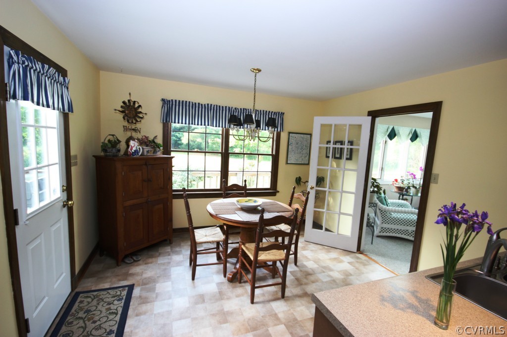 5200 Copperpenny Road Chesterfield, VA 23832 - Photo 6 of 24 a dining room with furniture and window