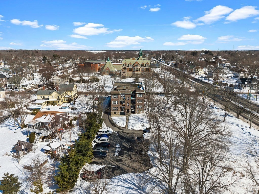 138 South Main Street, Unit 13 Fairhaven, MA 02719 - Photo 25 of 31 a view of a city
