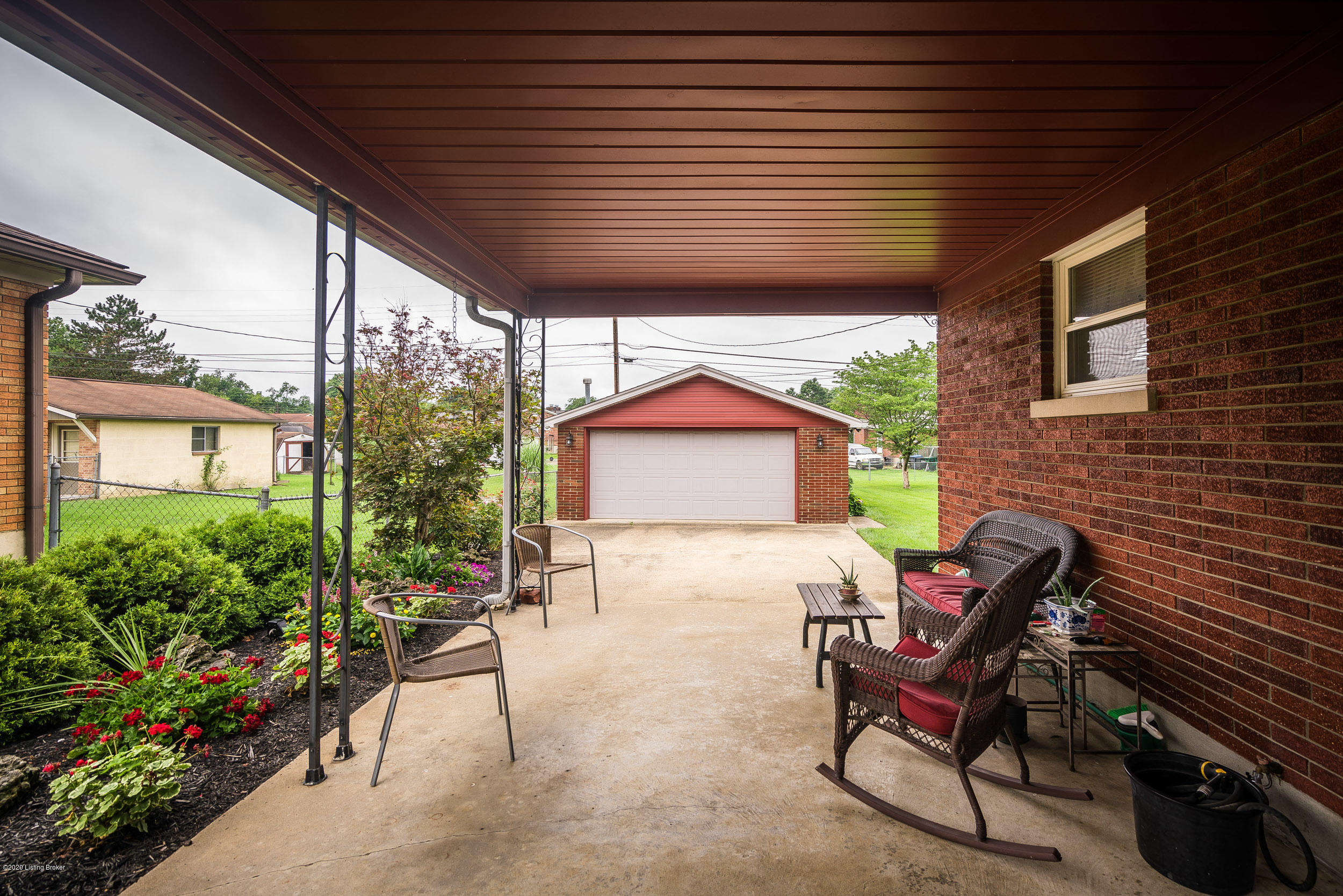 8200 Smithton Road Louisville, KY 40219 - Photo 4 of 38 8200 Smithton Road-05