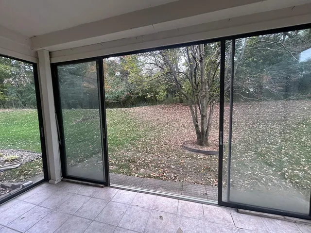 $1,995 | 15105 Lesley Lane, Eden Prairie, MN 55346