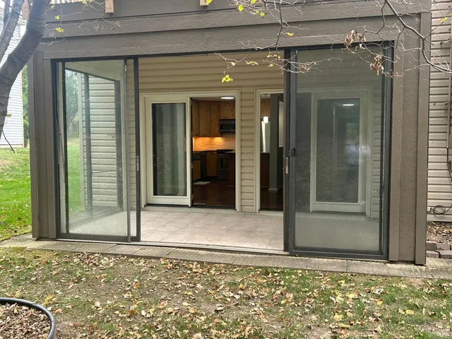 $1,995 | 15105 Lesley Lane, Eden Prairie, MN 55346