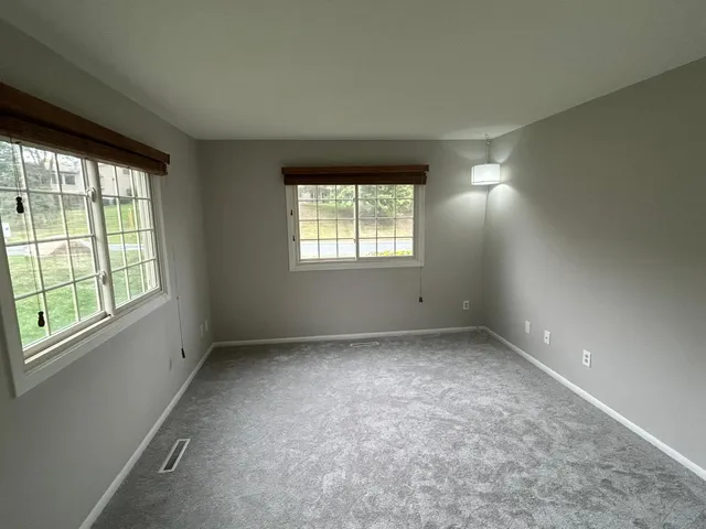 $1,995 | 15105 Lesley Lane, Eden Prairie, MN 55346