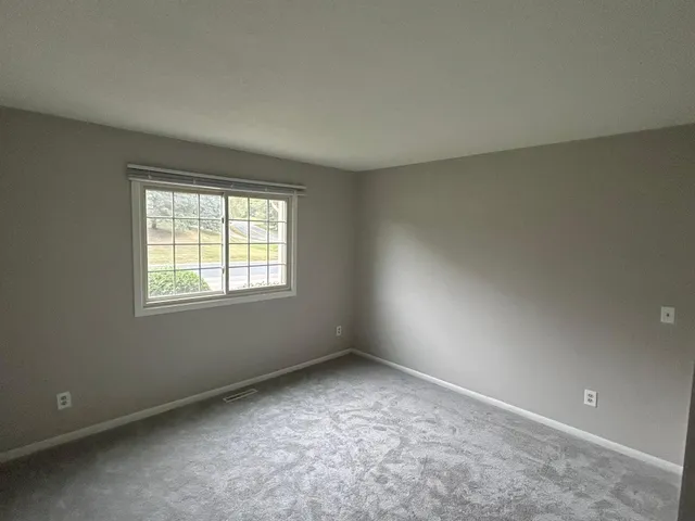 $1,995 | 15105 Lesley Lane, Eden Prairie, MN 55346