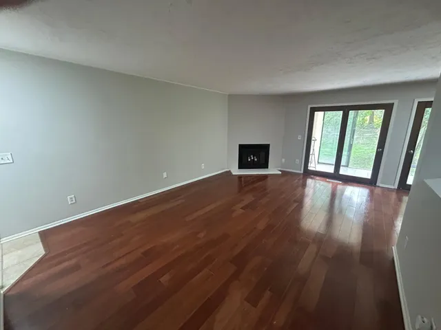 $1,995 | 15105 Lesley Lane, Eden Prairie, MN 55346