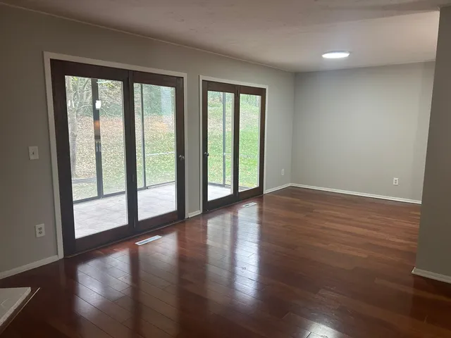 $1,995 | 15105 Lesley Lane, Eden Prairie, MN 55346