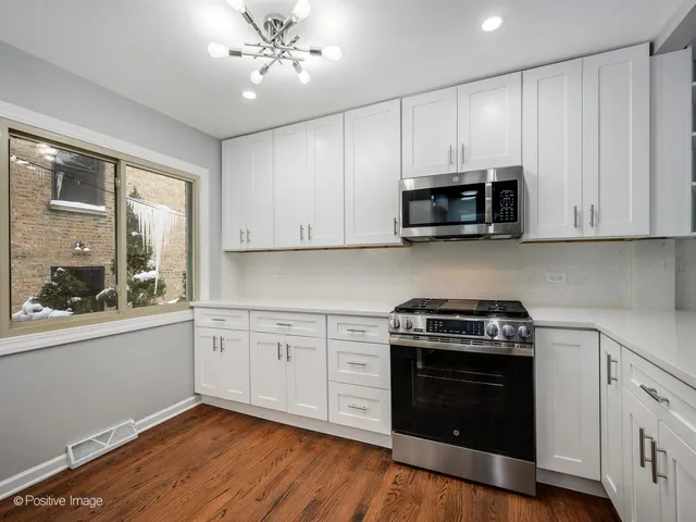 $349,900 | 8944 Skokie Boulevard, Unit B, Skokie, IL 60077