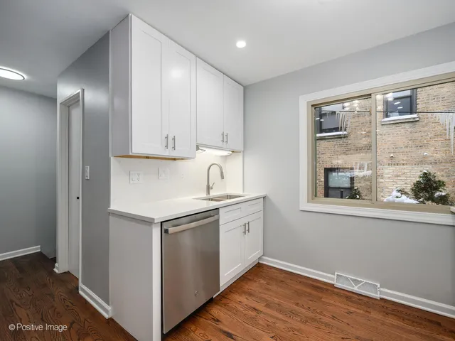 $349,900 | 8944 Skokie Boulevard, Unit B, Skokie, IL 60077