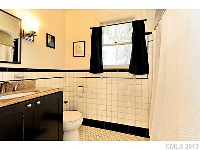 2016 Club Road Charlotte, NC 28205 - Photo 11 of 16 Gallery Image 11