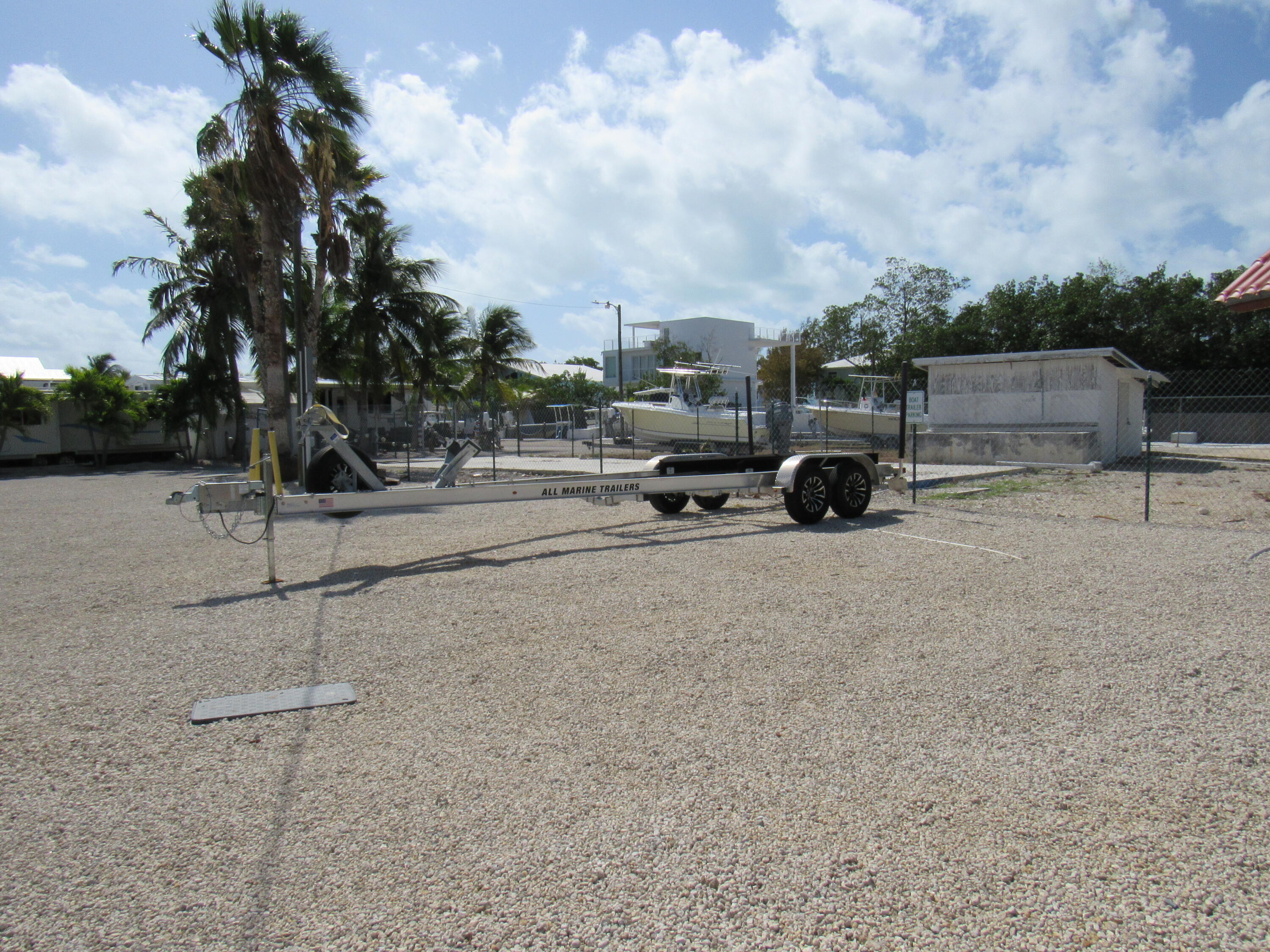 325 Calusa Street, Unit 15 Key Largo, FL 33037 - Photo 21 of 32 Trailer parking