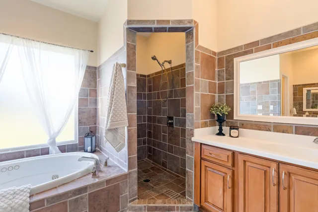 $595,000 | 14860 Oak Knoll Drive, Red Bluff, CA 96080