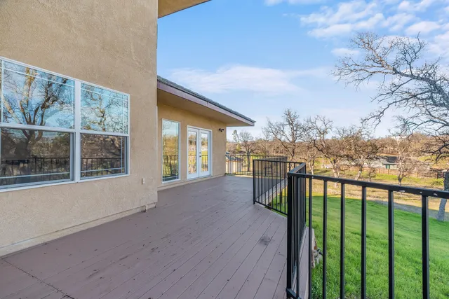 $595,000 | 14860 Oak Knoll Drive, Red Bluff, CA 96080