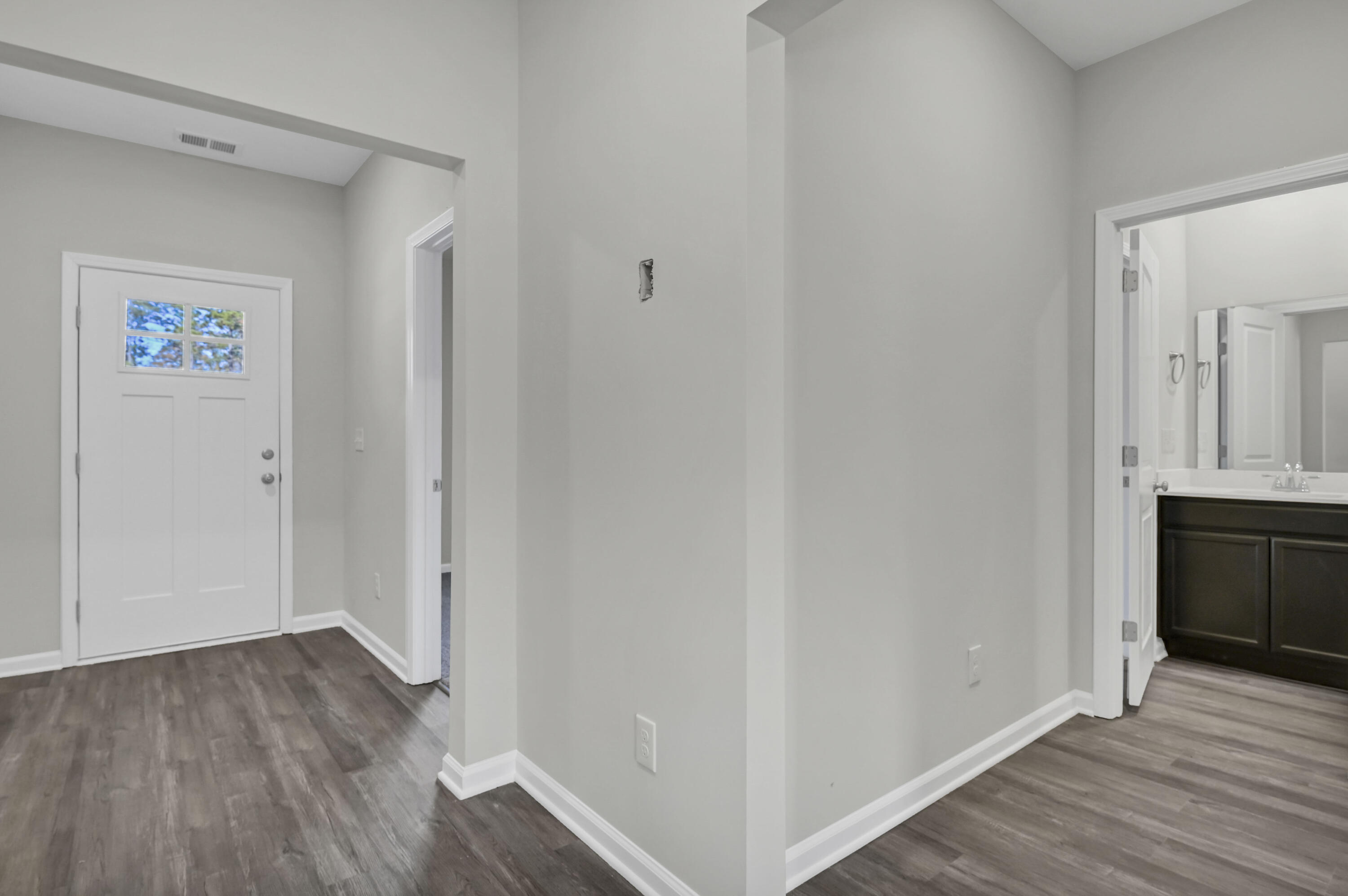 231 Raglins Way Lugoff, SC 29078 - Photo 2 of 31 25 (1)