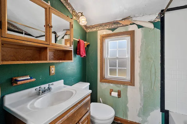 $136,900 | 1313 21st Street, Two Rivers, WI 54241