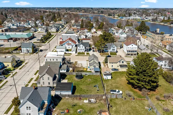 $136,900 | 1313 21st Street, Two Rivers, WI 54241