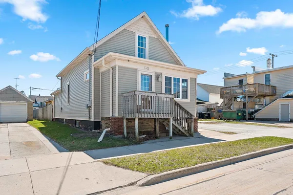 $136,900 | 1313 21st Street, Two Rivers, WI 54241