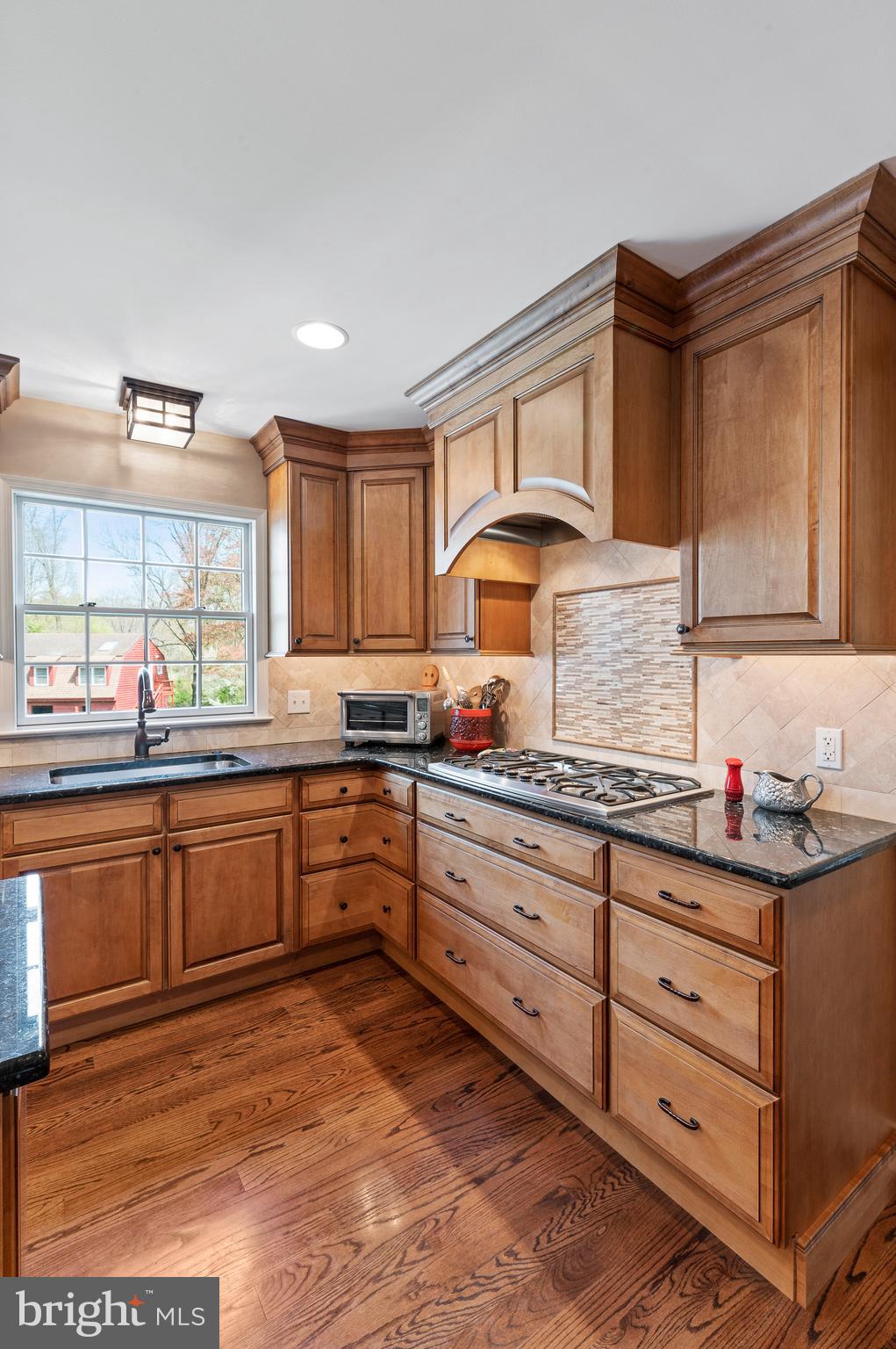 138 Davis Road Malvern, PA 19355 - Photo 49 of 96 Granite counters & gas cooktop