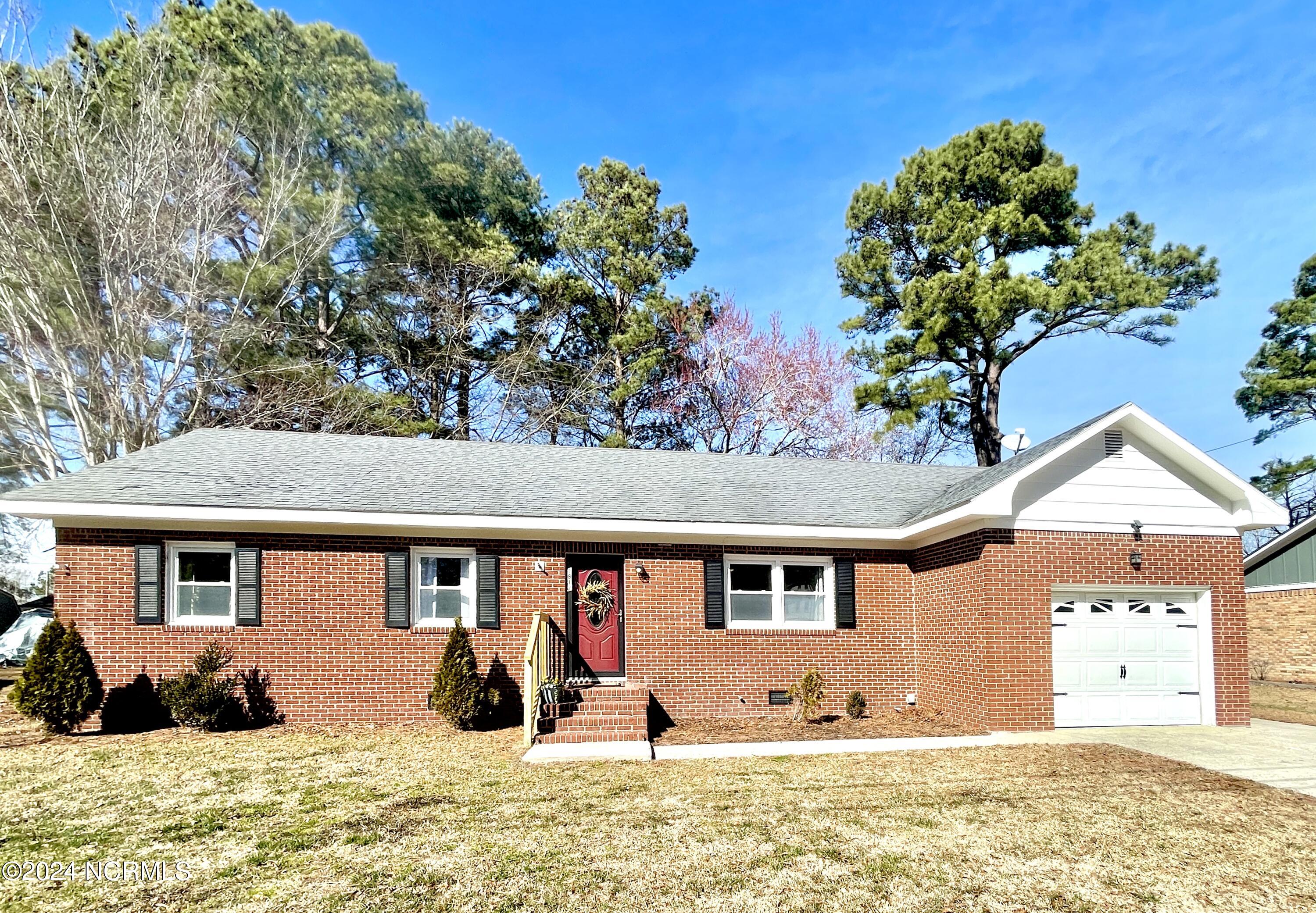 1812 Providence Road Elizabeth City, NC 27909 - Photo 1 of 41 IMG_7901