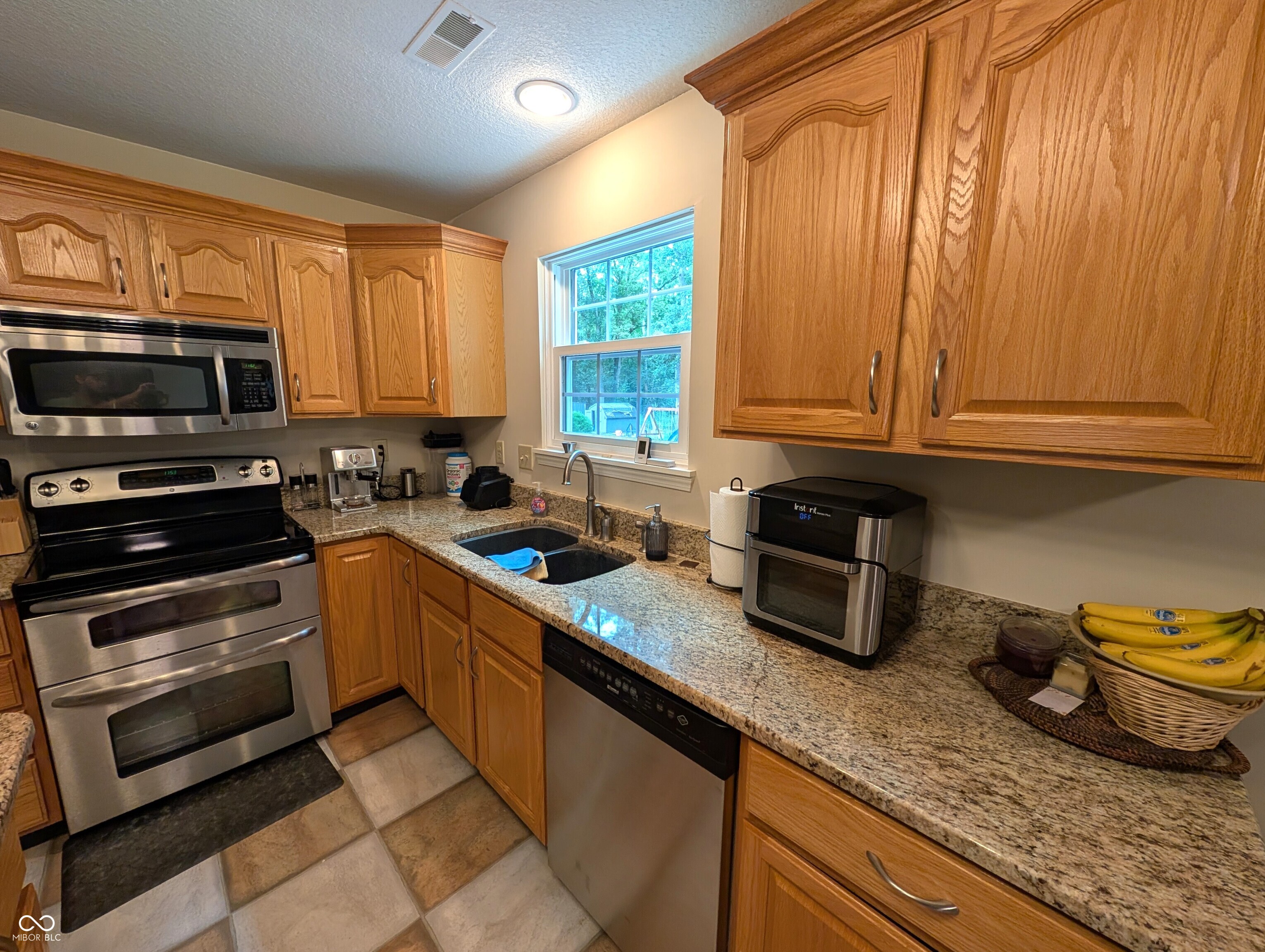 2879 Prairie Stream Way Columbus, IN 47203 - Photo 16 of 55