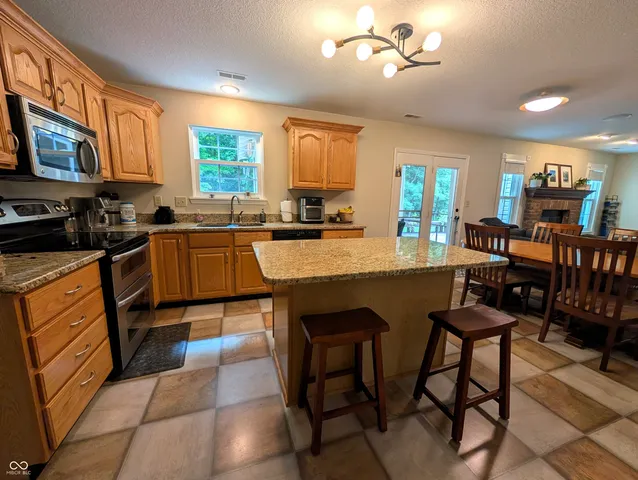 $344,900 | 2879 Prairie Stream Way, Columbus, IN 47203