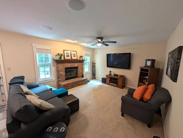 $344,900 | 2879 Prairie Stream Way, Columbus, IN 47203