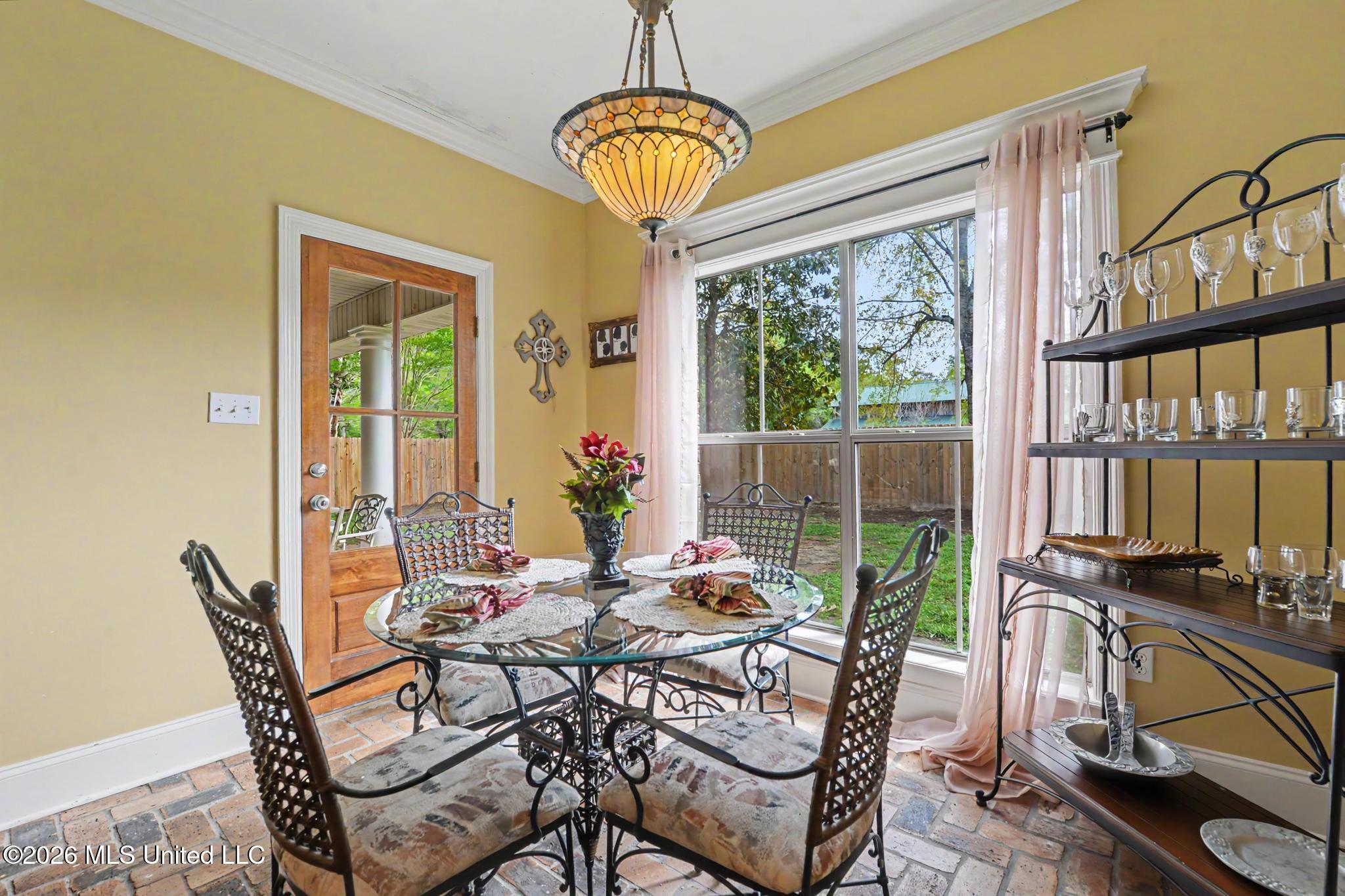 720 Oleander Lane Biloxi, MS 39532 - Photo 12 of 29 012
