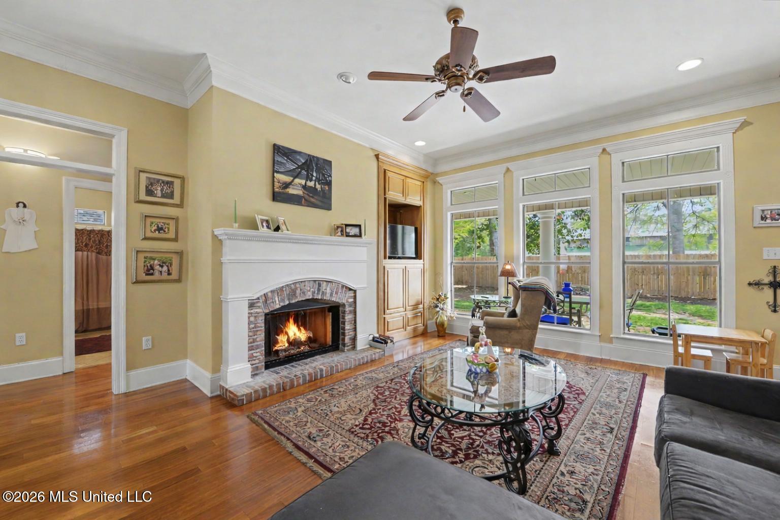 720 Oleander Lane Biloxi, MS 39532 - Photo 4 of 29 004