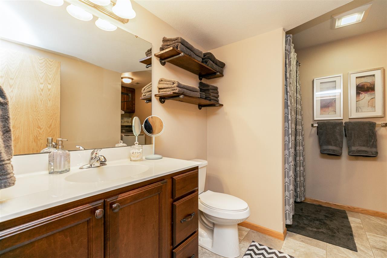 240 Old Oak Ridge Hills, IA 52235 - Photo 32 of 40 Gallery Image 32