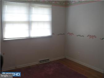 305 Colonial Road Edgewater Park, NJ 08010 - Photo 11 of 12 Bedroom 3