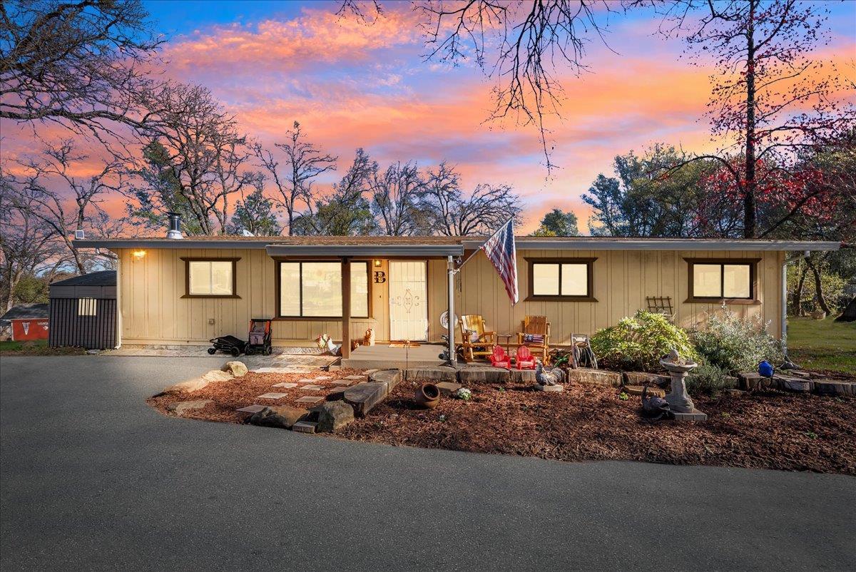 10585 Joeger Road Auburn, CA 95602 - Photo 1 of 35