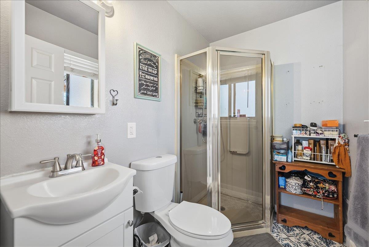 10585 Joeger Road Auburn, CA 95602 - Photo 16 of 35