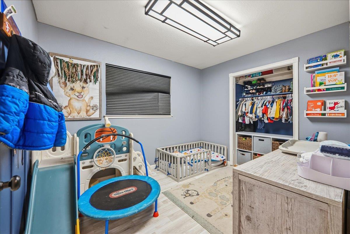 10585 Joeger Road Auburn, CA 95602 - Photo 18 of 35