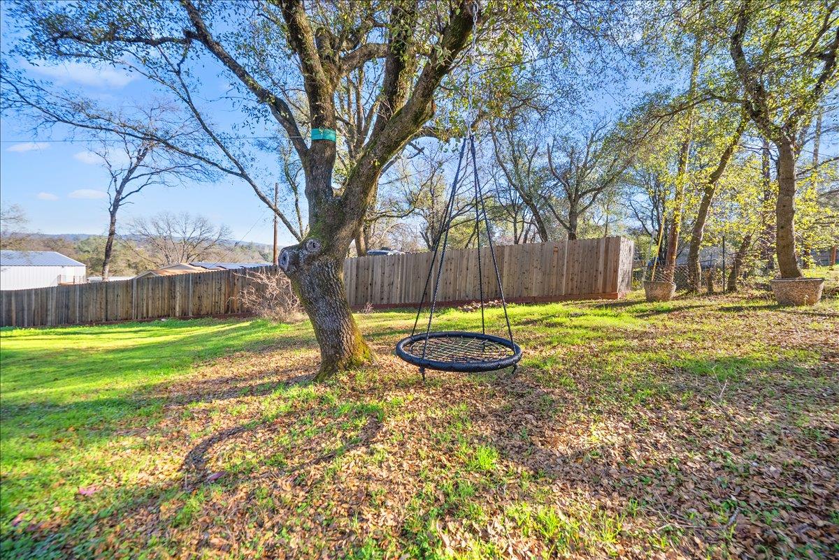 10585 Joeger Road Auburn, CA 95602 - Photo 22 of 35