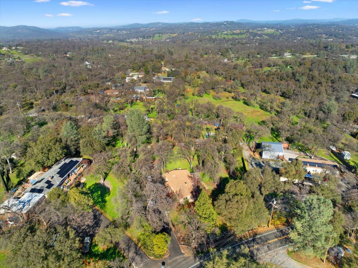 10585 Joeger Road Auburn, CA 95602 - Photo 32 of 35