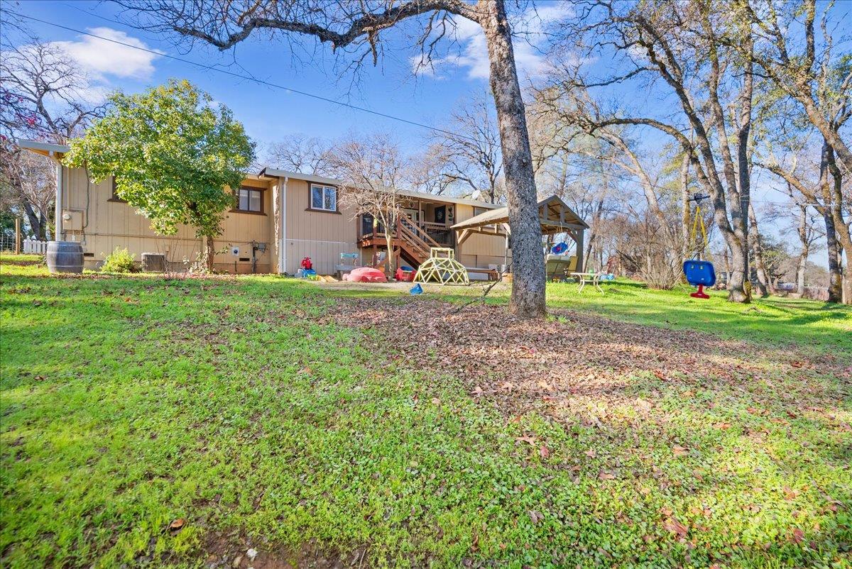 10585 Joeger Road Auburn, CA 95602 - Photo 4 of 35