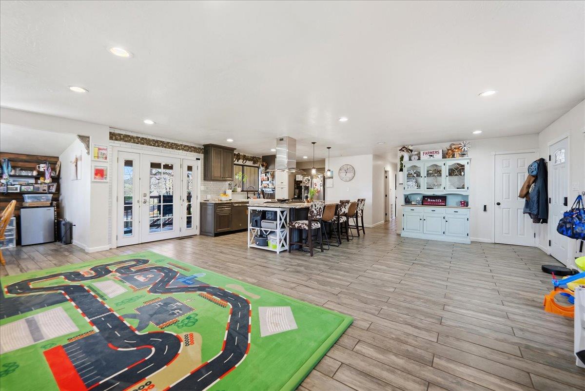 10585 Joeger Road Auburn, CA 95602 - Photo 6 of 35