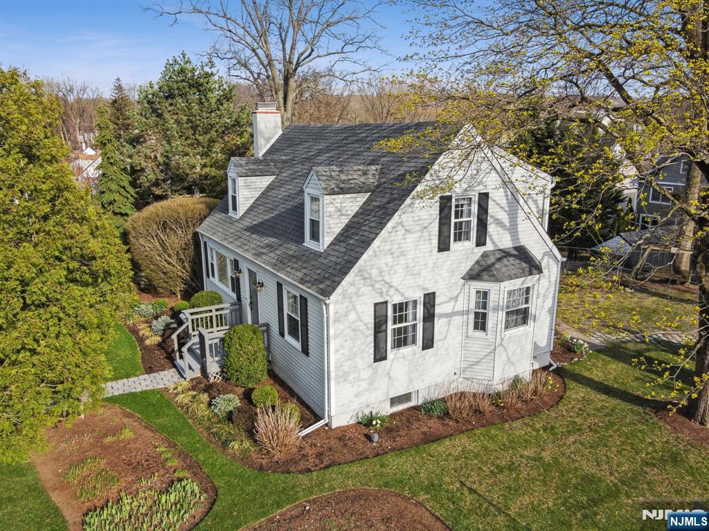 122 Johnson Avenue Mahwah, NJ 07430 - Photo 33 of 40 a view of a house with a yard