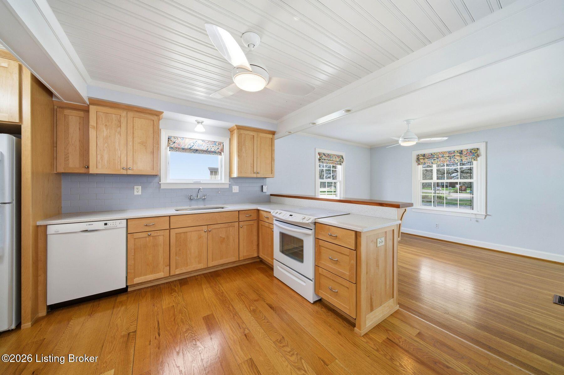 3009 Dundee Road Louisville, KY 40205 - Photo 37 of 64 photo_online_014