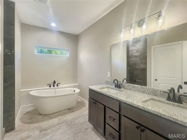 $515,000 | 8055 Radcliffe Place, Troy, IL 62294