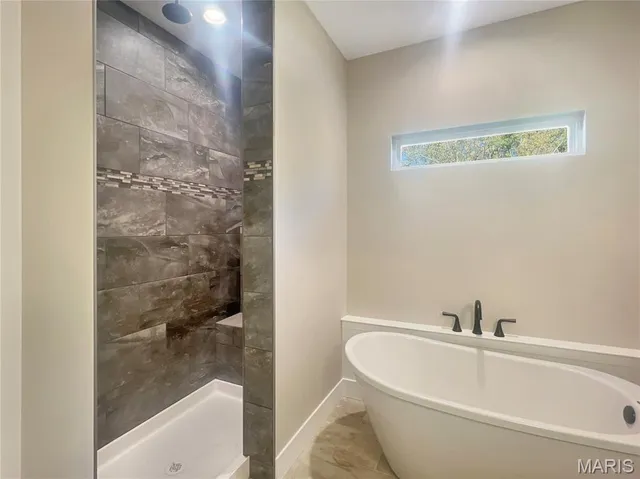 $515,000 | 8055 Radcliffe Place, Troy, IL 62294